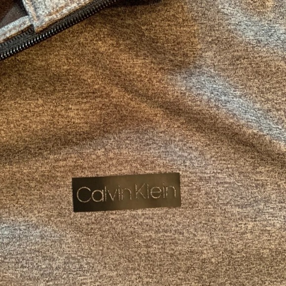 Calvin Klein Quarter Zip - Picture 3 of 8